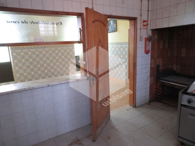 Moradia T14 para Venda em São Pedro Foto 10