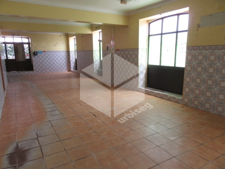 Moradia T14 para Venda em São Pedro Foto 9