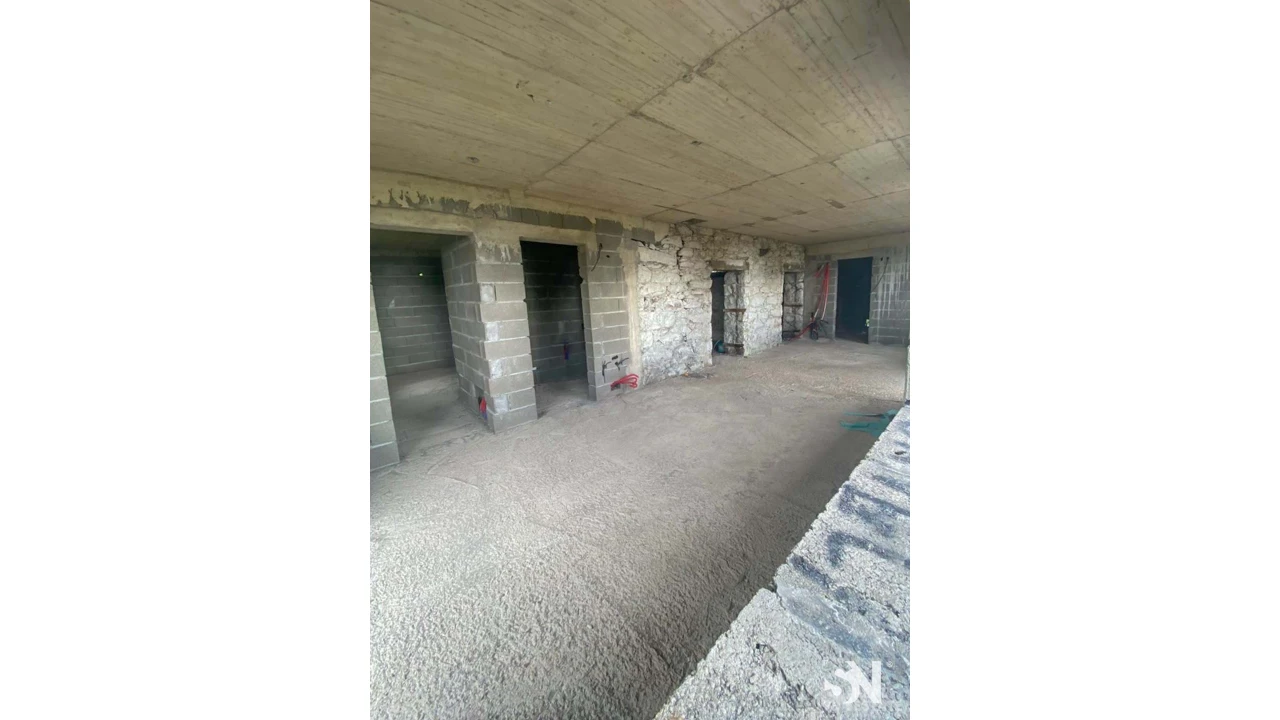 Moradia T3 para Venda em Estreito da Calheta Foto 11