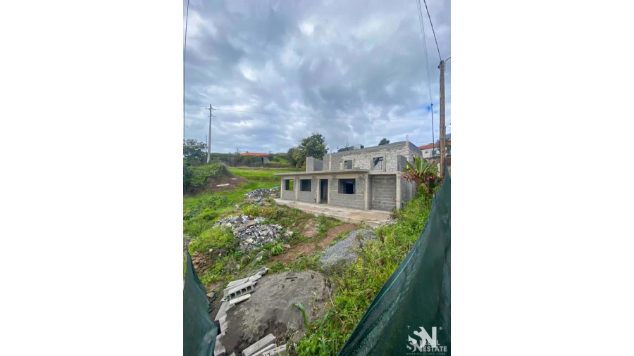 Moradia T3 para Venda em Estreito da Calheta Foto 14