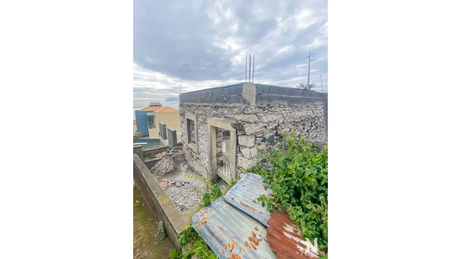 Moradia T3 para Venda em Estreito da Calheta Foto 12