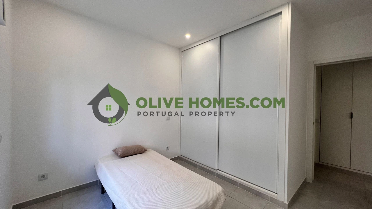 Apartamento T1 para Venda em Quarteira Foto 13