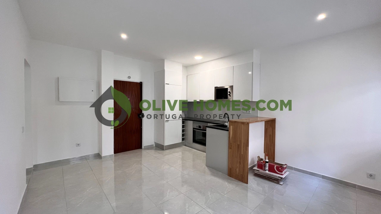 Apartamento T1 para Venda em Quarteira Foto 2
