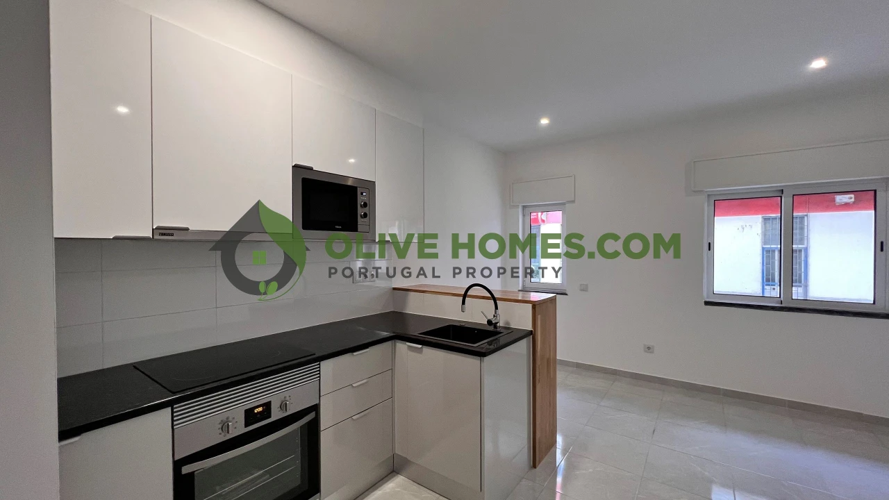 Apartamento T1 para Venda em Quarteira Foto 3
