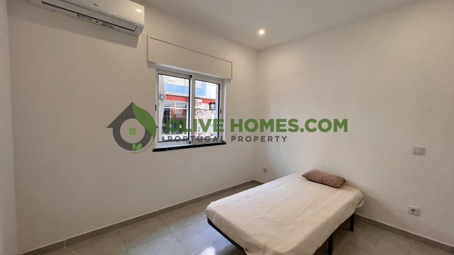 Apartamento T1 para Venda em Quarteira Foto 12