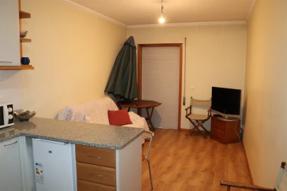 Apartamento T1 para Venda em Aver-O-Mar, Amorim e Terroso