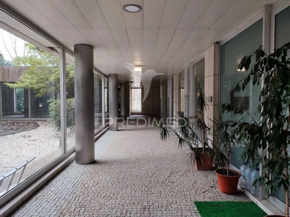 Loja para Arrendamento em Aldoar, Foz do Douro e Nevogilde Foto 1