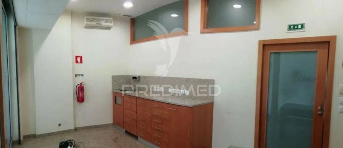 Loja para Arrendamento em Aldoar, Foz do Douro e Nevogilde Foto 12