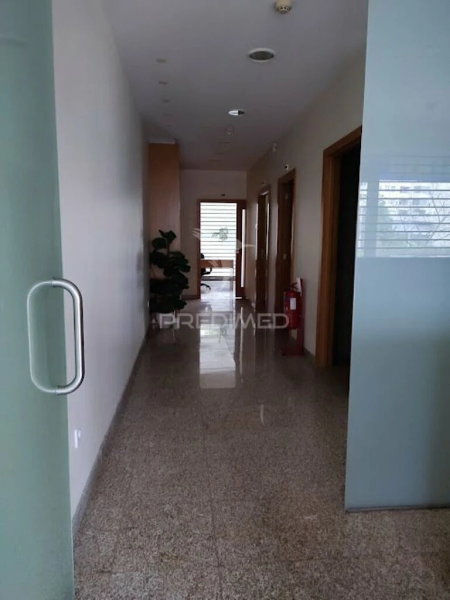 Loja para Arrendamento em Aldoar, Foz do Douro e Nevogilde Foto 8