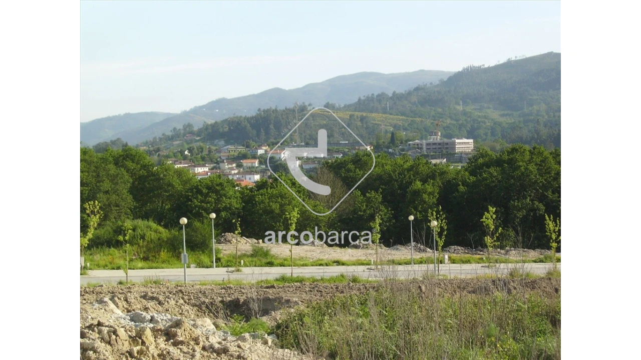 Terreno para Venda em Paço Foto 2