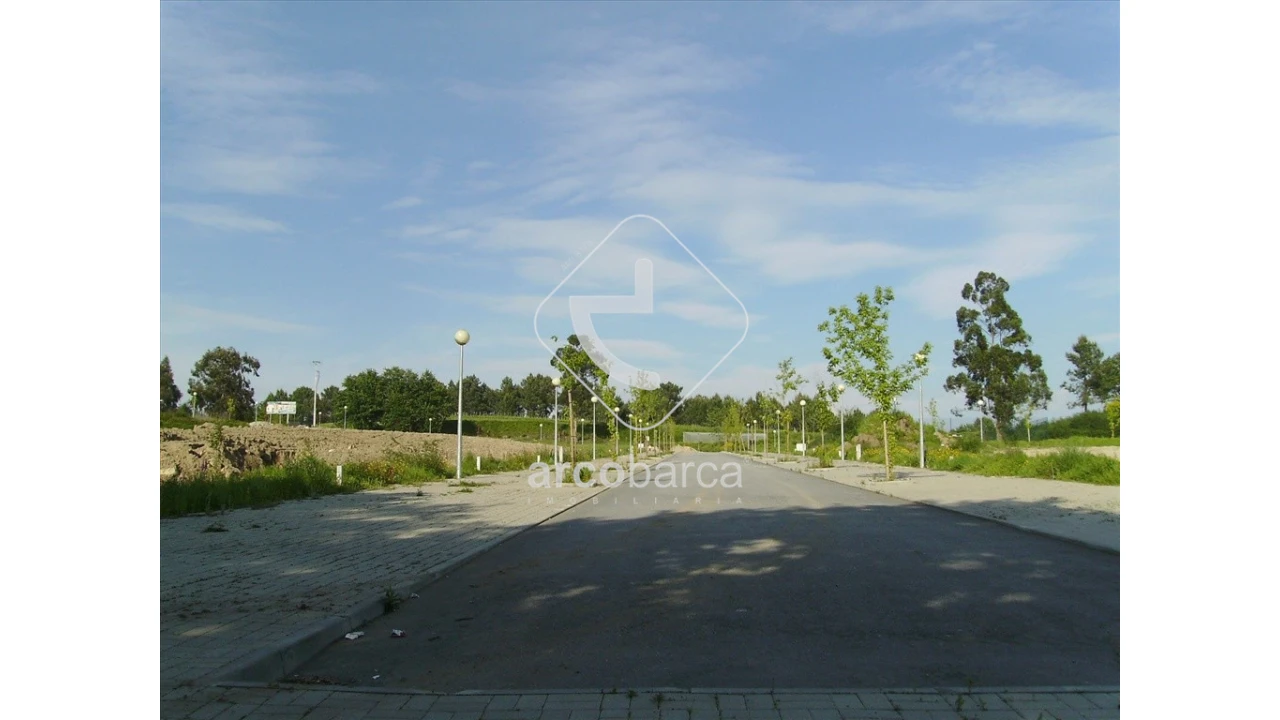 Terreno para Venda em Paço Foto 1