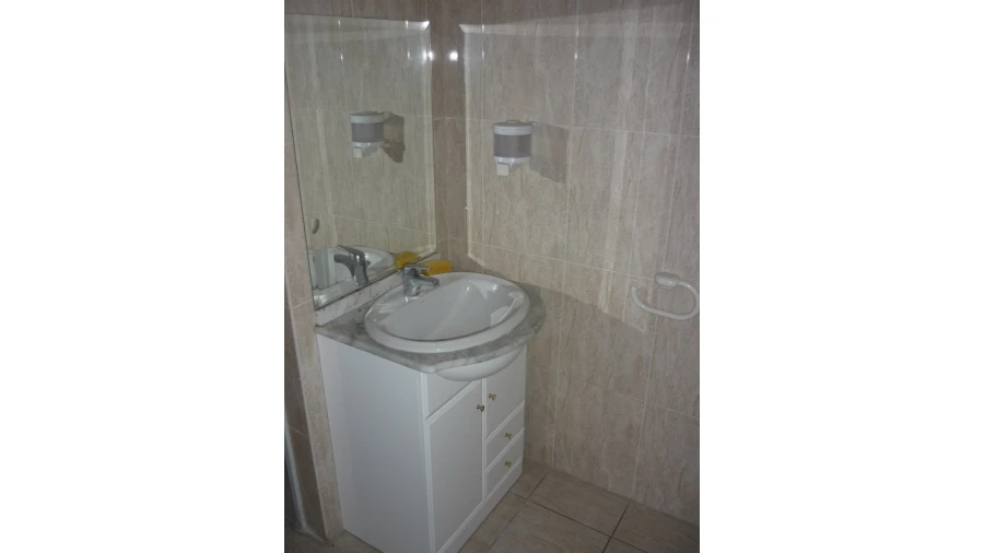 Escritório para Arrendamento em Rio de Mouro Foto 10