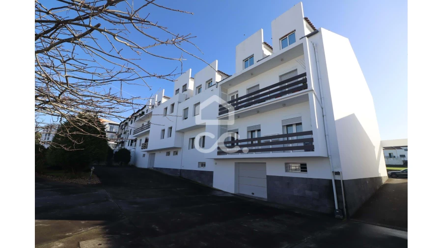 Apartamento T1 para Venda em Fajã de Cima Foto 8