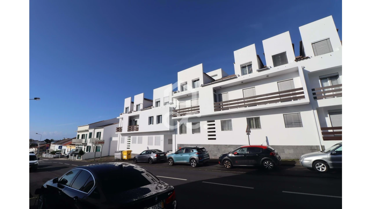 Apartamento T1 para Venda em Fajã de Cima Foto 6