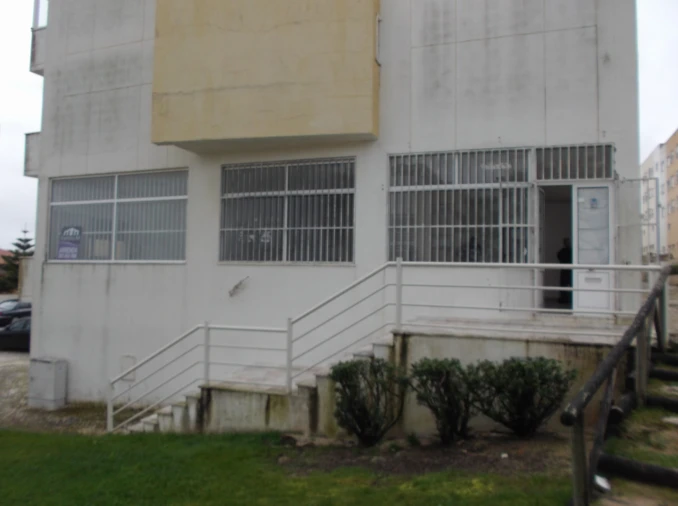 Loja para Venda em Carregado e Cadafais Foto 1