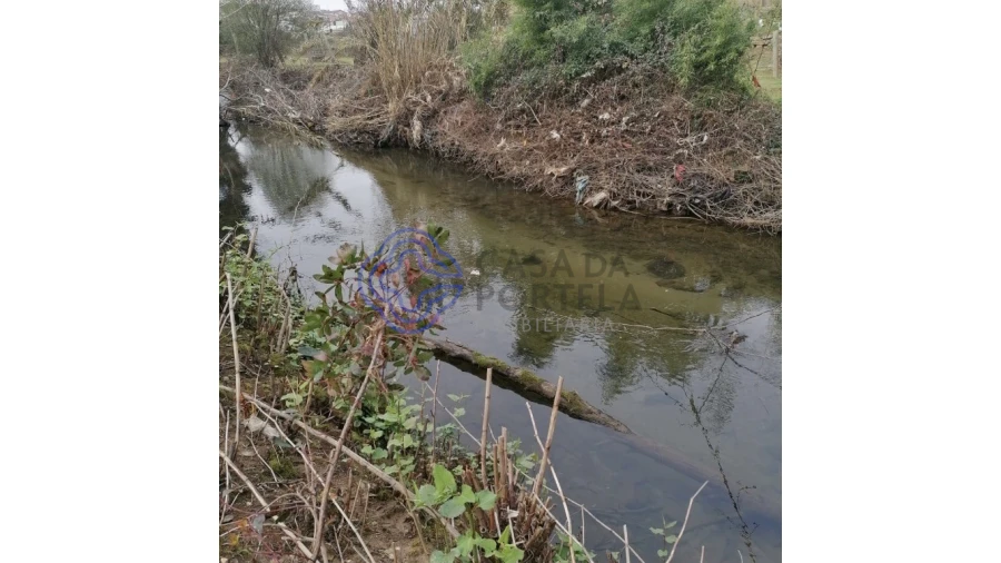 Terreno para Venda em Ermesinde Foto 2