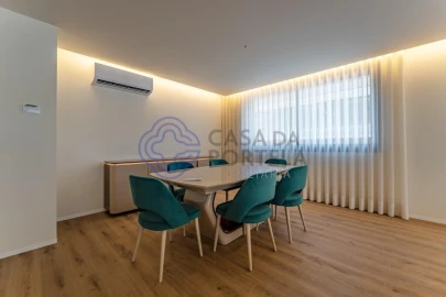 Apartamento T2 para Venda em Mafamude e Vilar do Paraíso