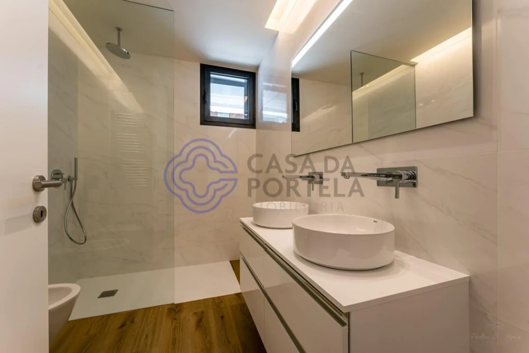 Apartamento T2 para Venda em Mafamude e Vilar do Paraíso Foto 5