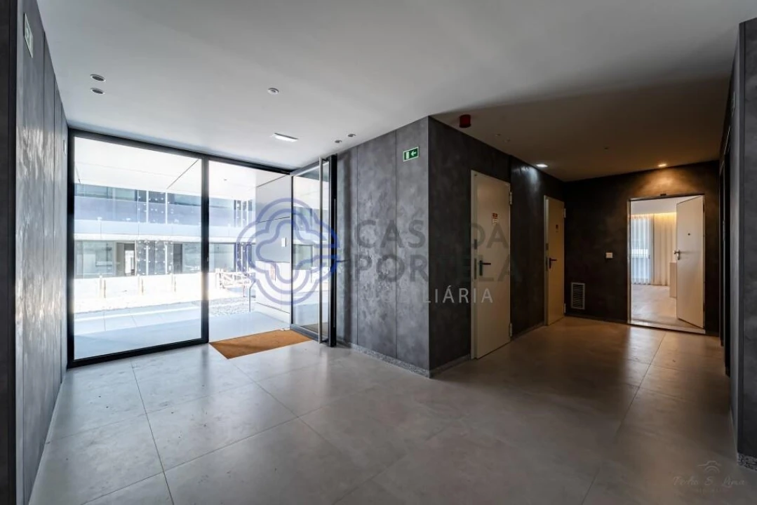 Apartamento T2 para Venda em Mafamude e Vilar do Paraíso Foto 17
