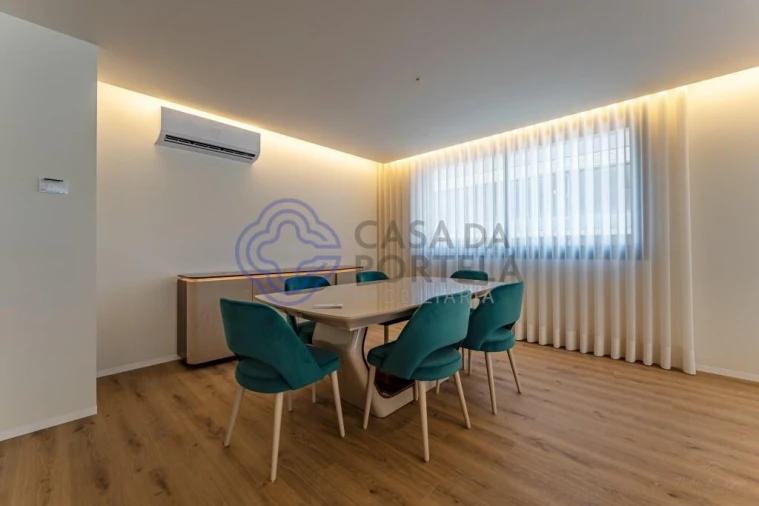 Apartamento T2 para Venda em Mafamude e Vilar do Paraíso Foto 10