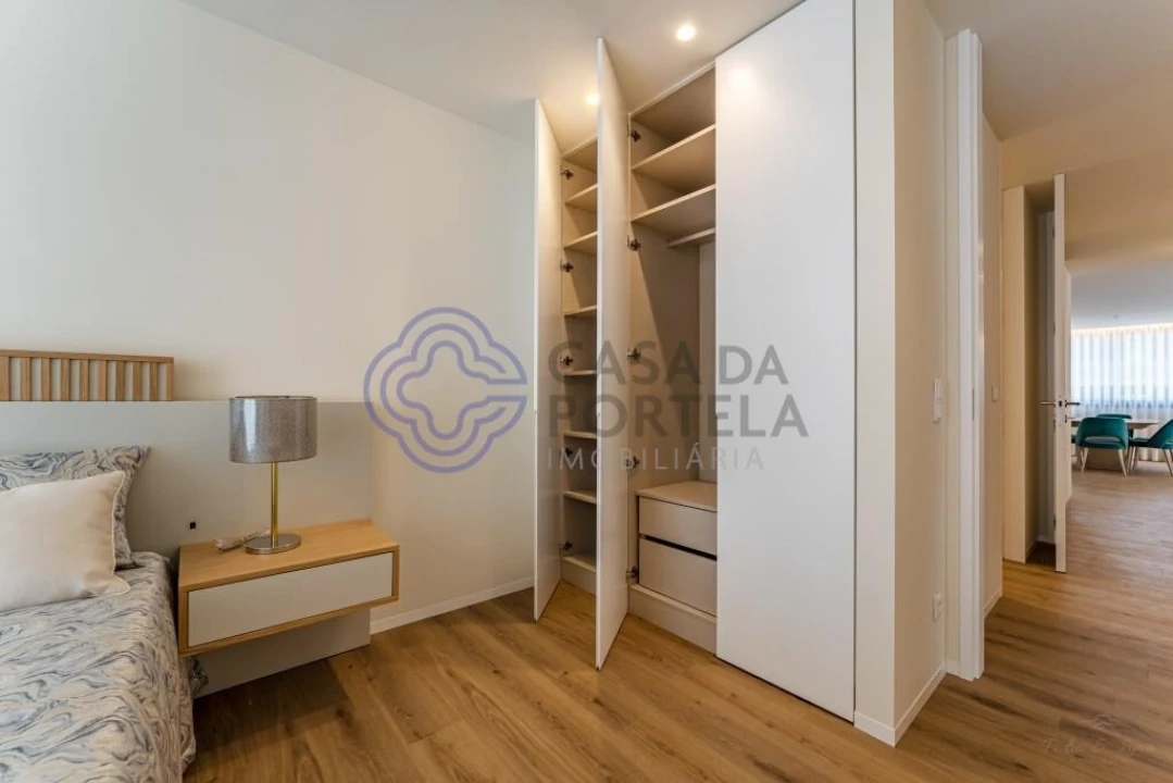 Apartamento T2 para Venda em Mafamude e Vilar do Paraíso Foto 2
