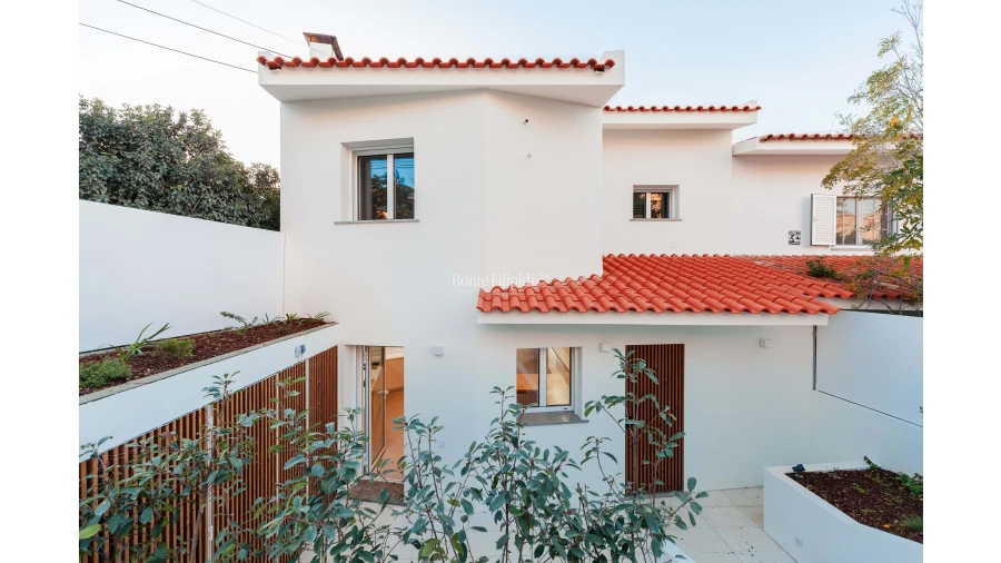 Moradia T4 para Venda em Cascais e Estoril Foto 1