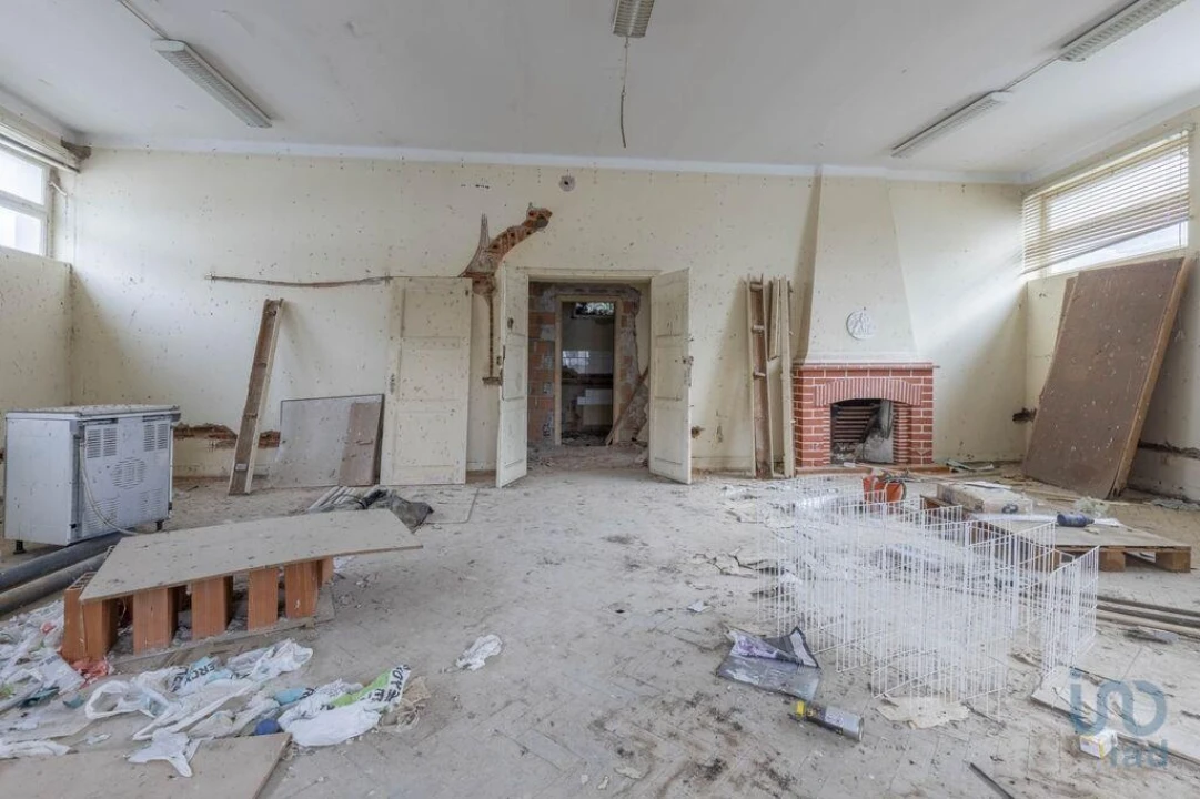 Prédio para Venda em Muge Foto 5