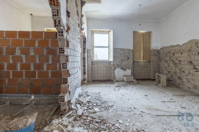 Prédio para Venda em Muge Foto 13