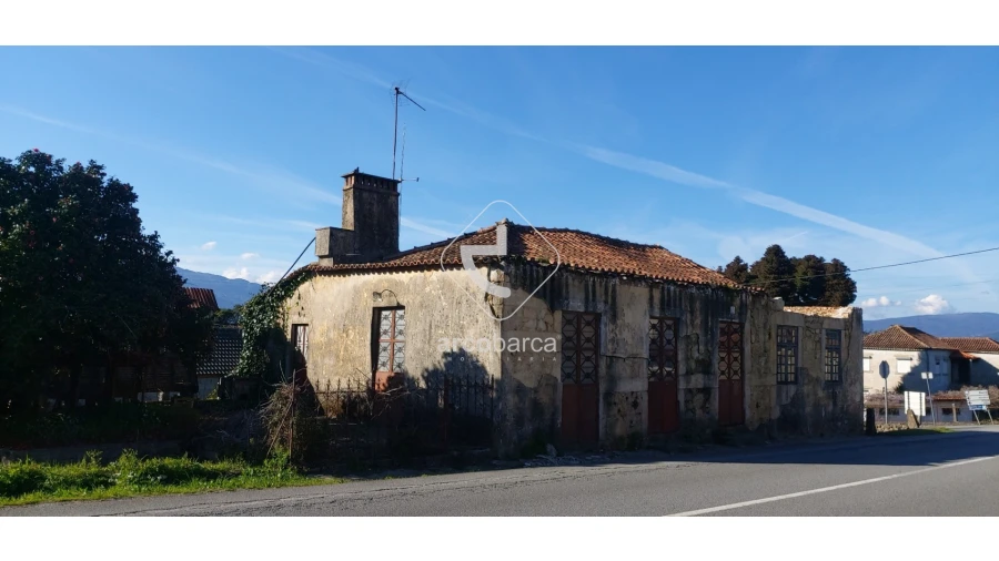 Moradia T3 para Venda em Correlhã Foto 13