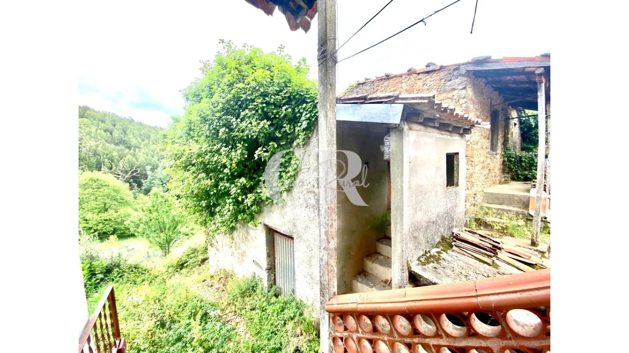 Moradia T4 para Venda em Campelo Foto 18