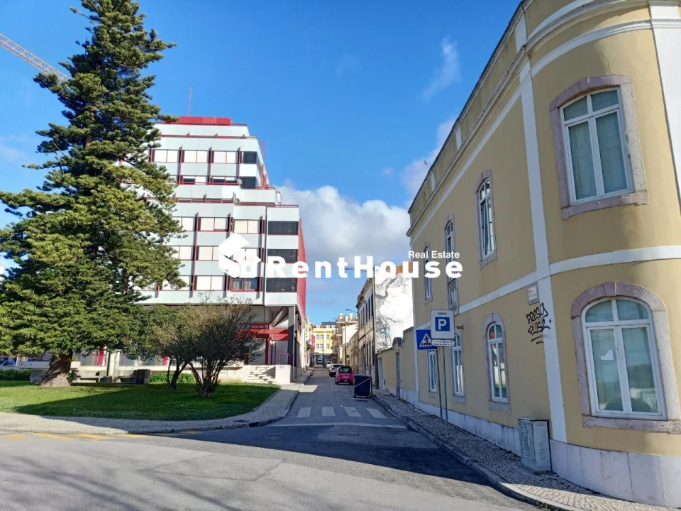 Prédio para Venda em Alhadas Foto 1