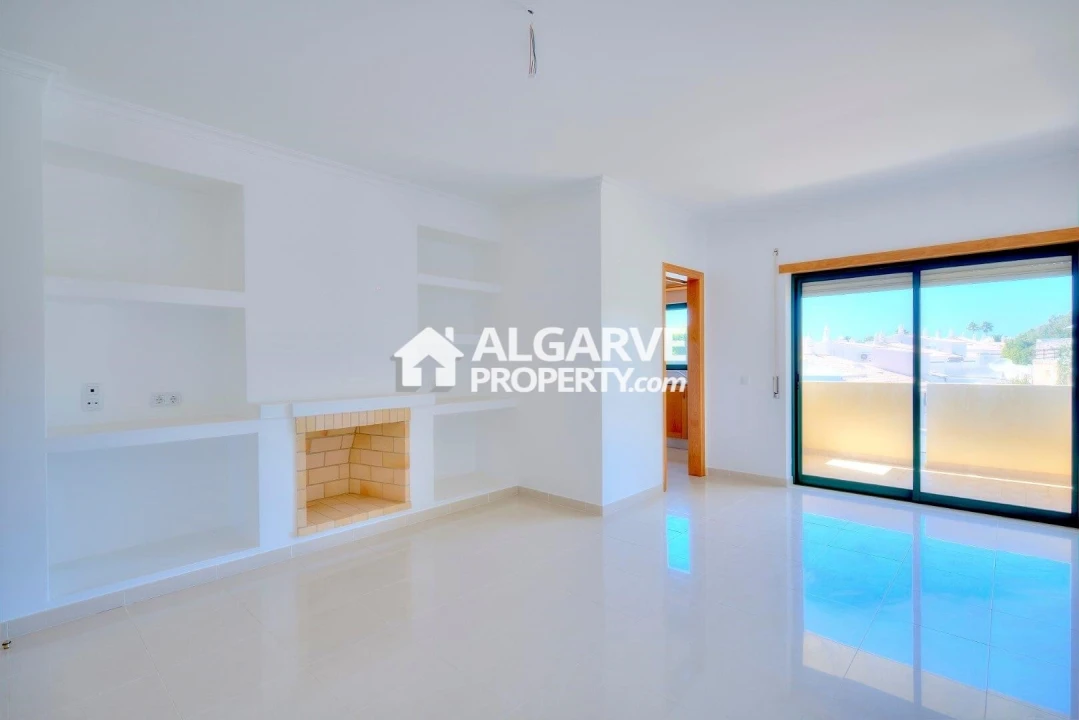 Apartamento T2 para Venda em Quarteira Foto 3