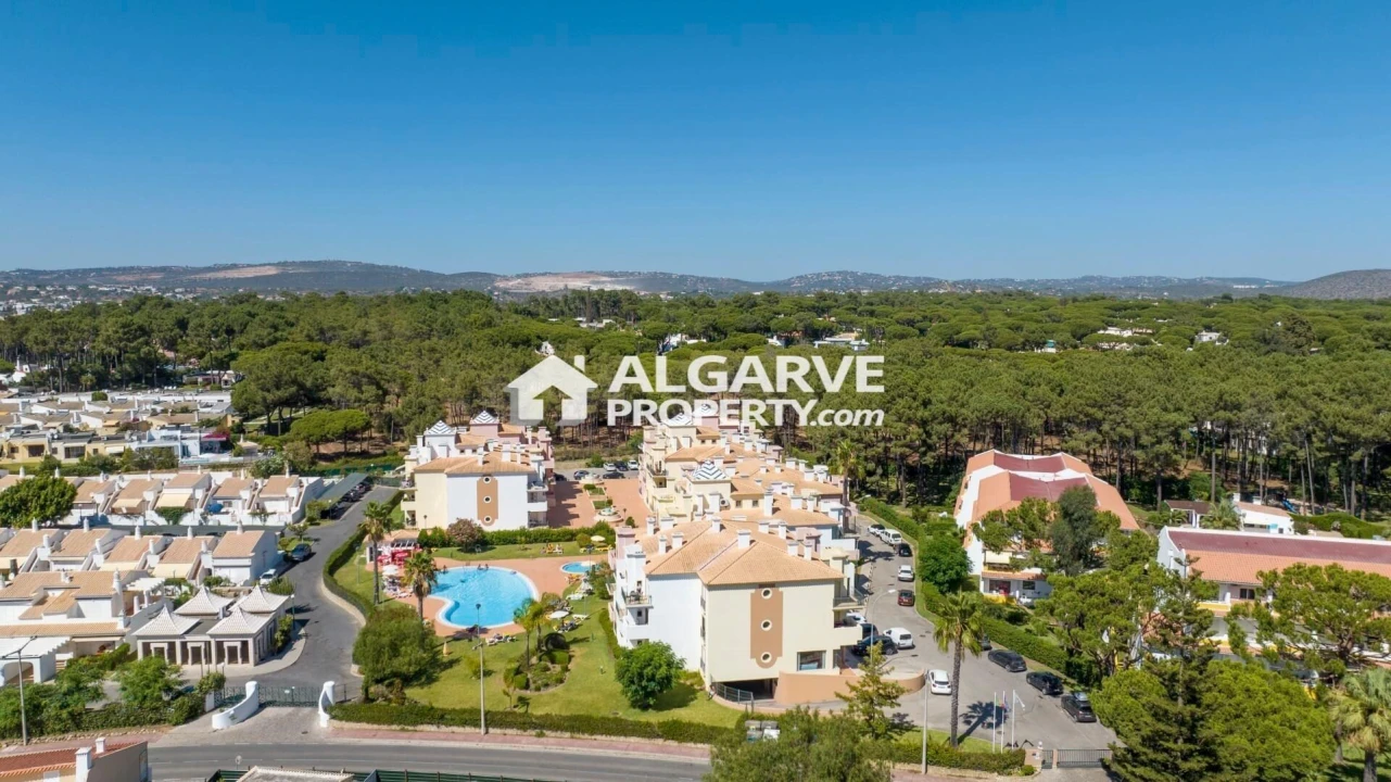 Apartamento T2 para Venda em Quarteira Foto 23