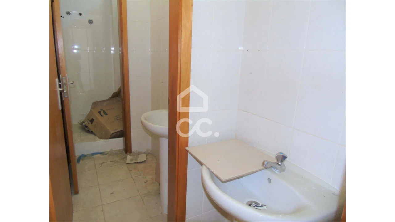 Negócio para Arrendamento em Selho (São Jorge) Foto 5