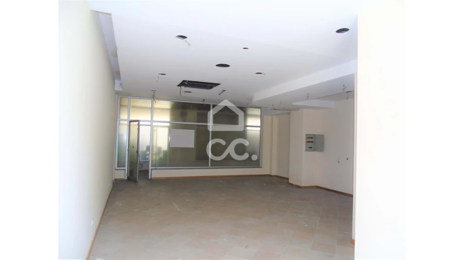 Negócio para Arrendamento em Selho (São Jorge) Foto 2