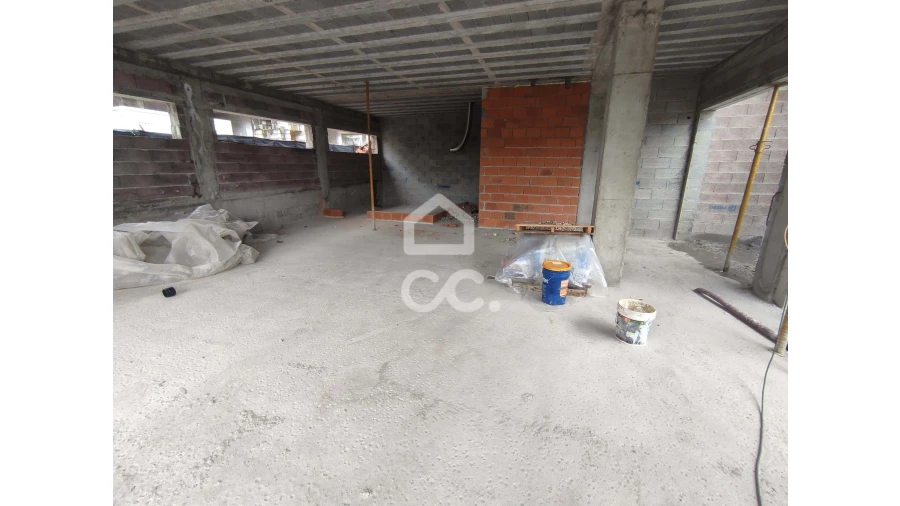 Negócio para Venda em Creixomil Foto 9