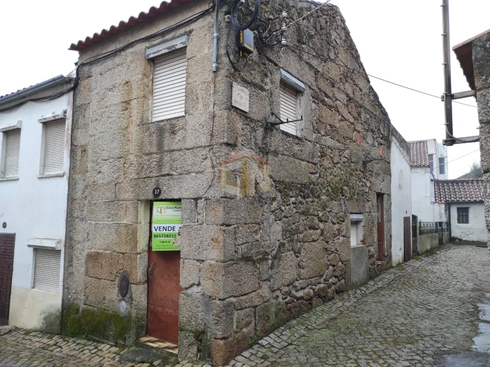 Moradia T1 para Venda em Belmonte e Colmeal da Torre Foto 1