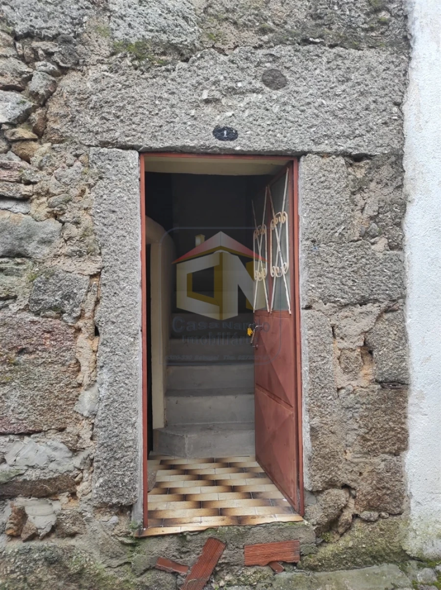 Moradia T1 para Venda em Belmonte e Colmeal da Torre Foto 2