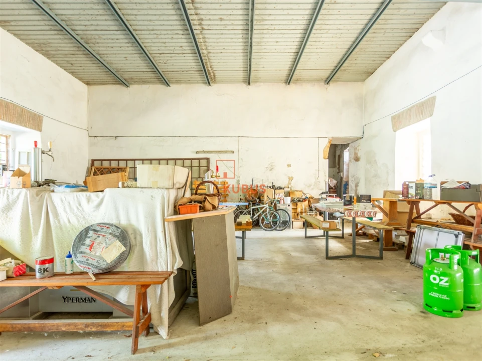 Armazém para Venda em Torres Novas (Santa Maria, Salvador e Santiago) Foto 3