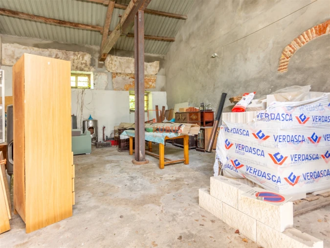 Armazém para Venda em Torres Novas (Santa Maria, Salvador e Santiago) Foto 6