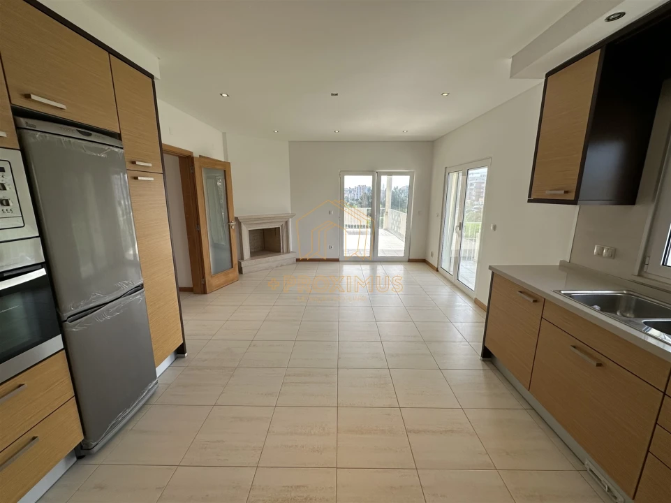 Moradia T4 para Venda em Tavarede Foto 18