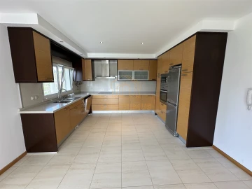 Moradia T4 para Venda em Tavarede