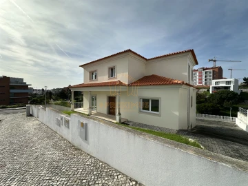 Moradia T4 para Venda em Tavarede