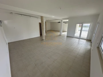 Moradia T4 para Venda em Tavarede