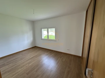 Moradia T4 para Venda em Tavarede