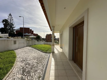 Moradia T4 para Venda em Tavarede