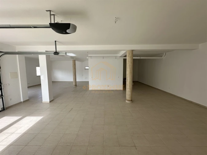 Moradia T4 para Venda em Tavarede Foto 49