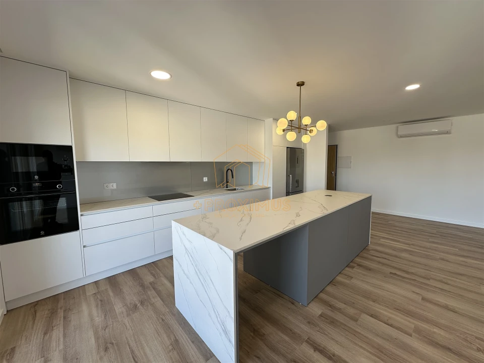 Apartamento T4 para Venda em Buarcos Foto 5