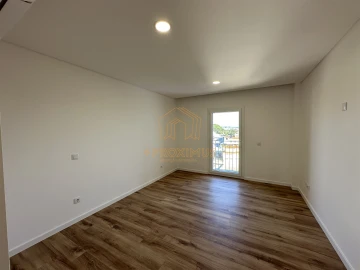 Apartamento T4 para Venda em Buarcos