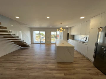 Apartamento T4 para Venda em Buarcos